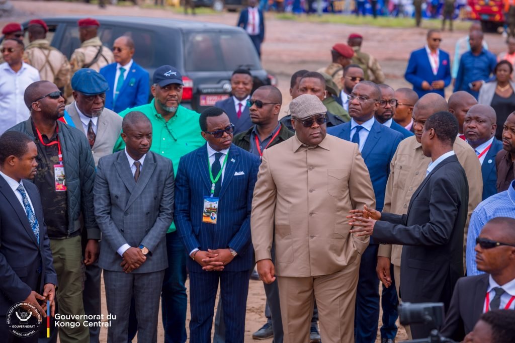 Visite d’inspection ce jeudi 8 décembre des travaux au Port en Eaux Profondes de Banana dans le Territoire de Muanda par le Président de la République, accompagné du Gouverneur de la Province du Kongo Central Dr Guy BANDU .
